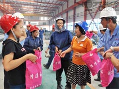 省總工會(huì)對(duì)我公司進(jìn)行防暑降溫督察工作